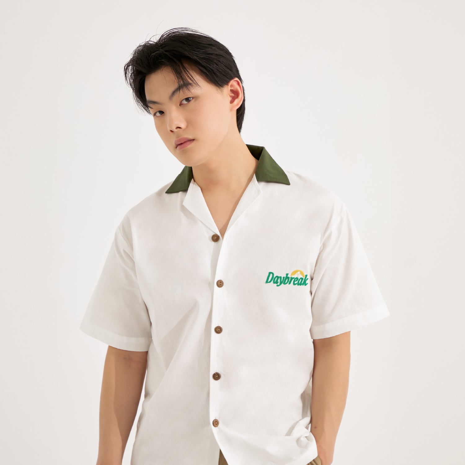 DAYBREAK Essential Shirt Daybreak White Green